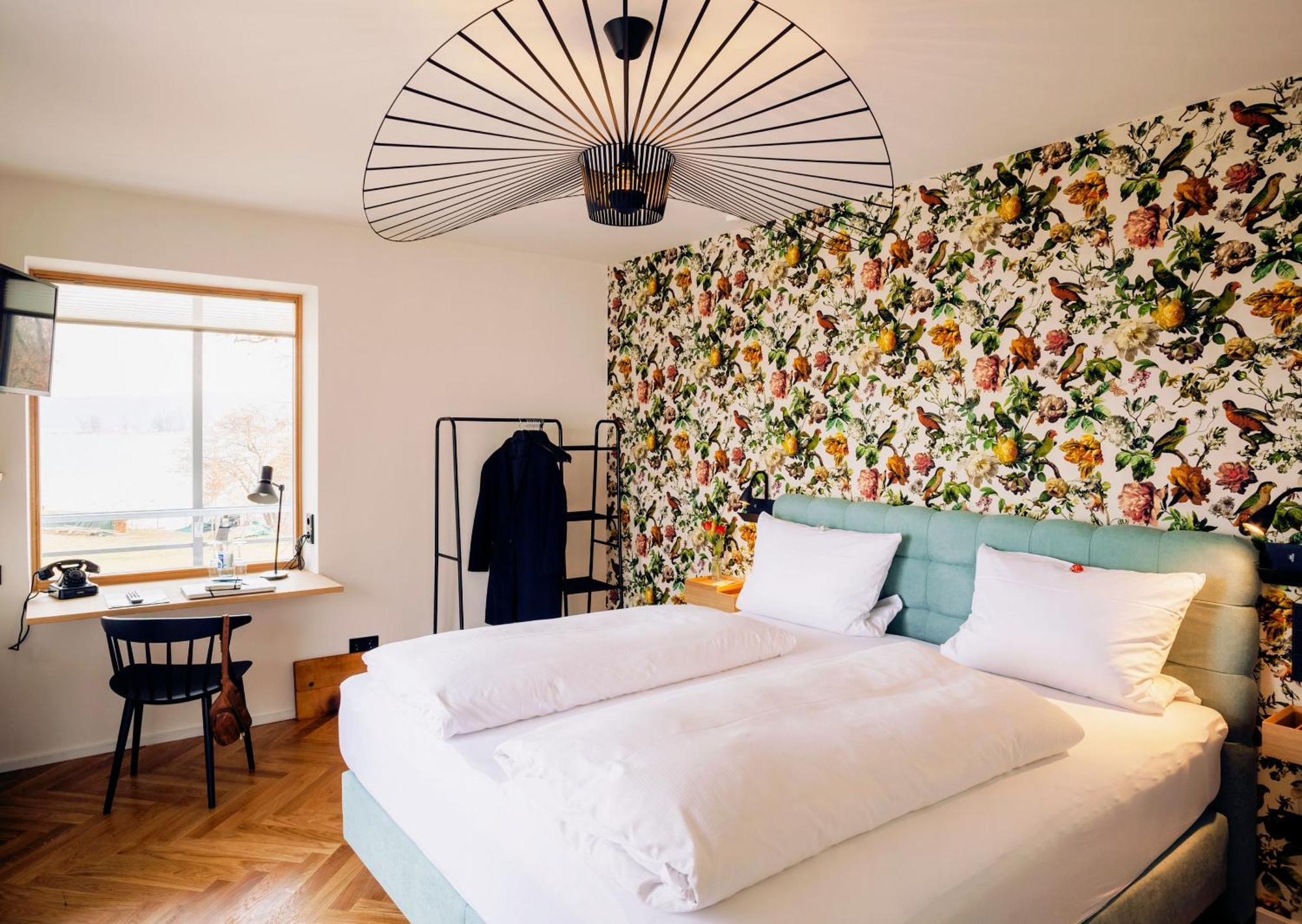 Strandhotel Suedsee Dießen am Ammersee エクステリア 写真