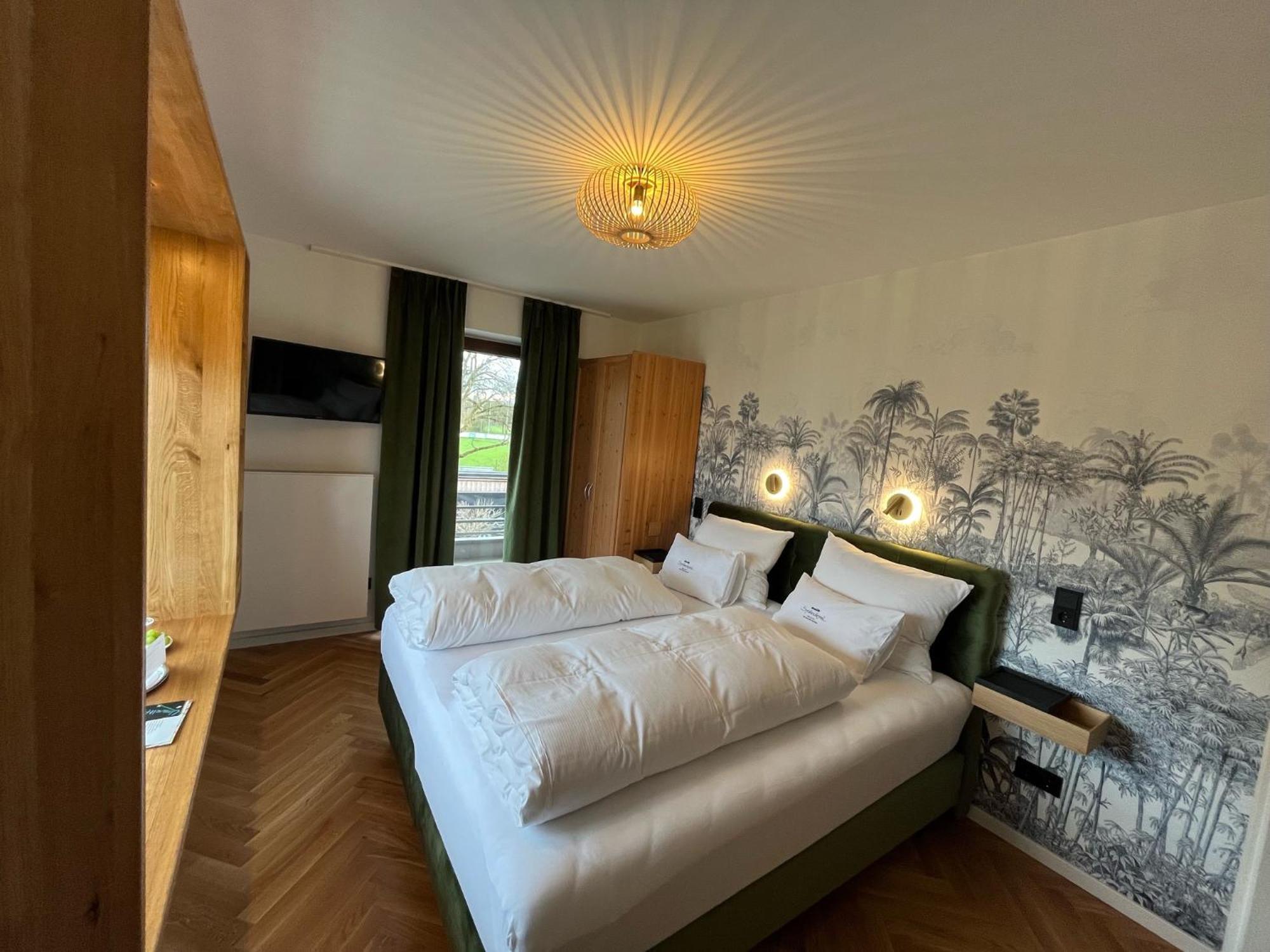 Strandhotel Suedsee Dießen am Ammersee エクステリア 写真